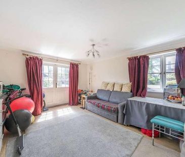 Kingsway, Woking, Surrey, GU21 - Photo 3