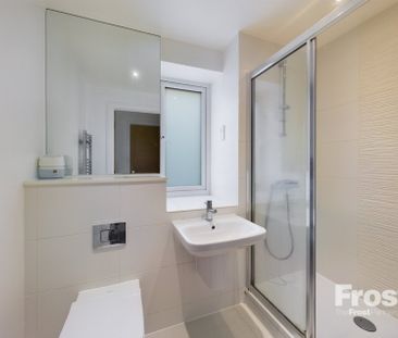 West Plaza, Town Lane, Stanwell,TW19 - Photo 3