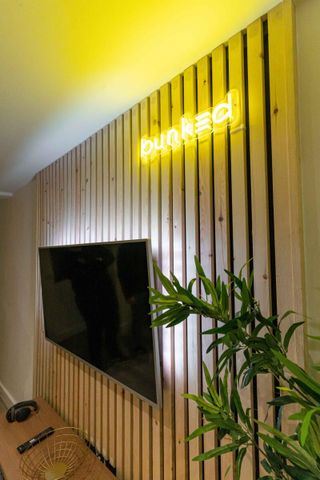 Baileys #35 - Photo 3