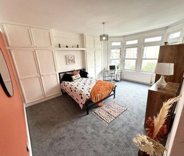 9 bedroom house to rent - Photo 1