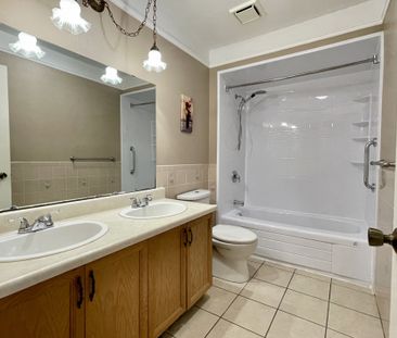 For Lease - 3216 Dovetail Mews Unit# MAIN & 2nd FLOOR, Mississauga,... - Photo 5