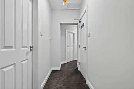 Apt 2 56 Myrtlefield Park, BELFAST, BT9 6NF - Photo 5