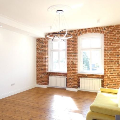 Mieszkanie na wynajem Ostrów Wielkopolski - Mieszkanie 3 pokojowe w kamienicy - Zdjęcie 1