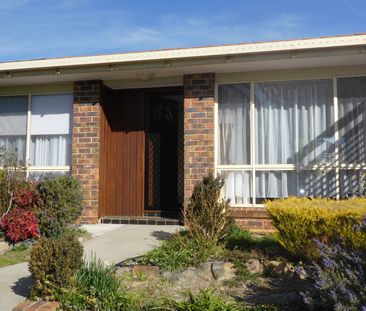 Fantastic Single Level 2 Bedroom Townhouse - Photo 5