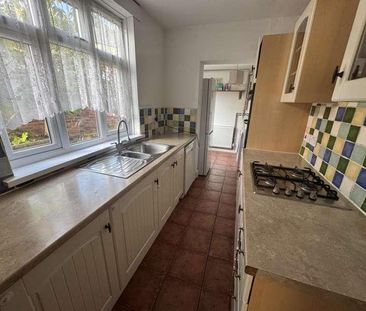 Ridgeway, Birmingham, B17 - Photo 2