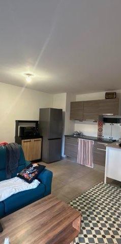 Location Appartement 3 pièces 61m² MARTIGUES 13500 - Photo 1