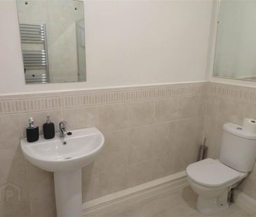 4a Finaghy Road South, Belfast, BT10 0DR - Photo 4