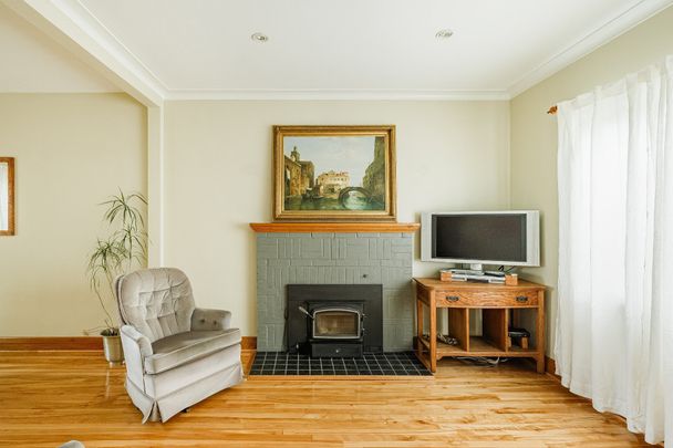 115 49e Avenue - Photo 1
