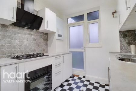 2 bedroom terraced house to rent - Photo 2