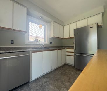 For Lease - 833 Laurier Avenue, Milton, Ontario - Photo 6