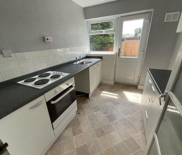 Cowan Close, Bilton, Rugby, Warwickshire CV22 7HW - Photo 3