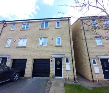 4 bedroom terraced house to rent - Photo 3