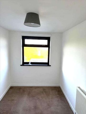 Heol Y Banc, Bancffosfelen, Llanelli, SA15 - Photo 4