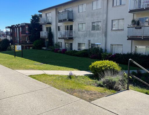 DORIC MANOR | 236 8th Street, New Westminster - Photo 1