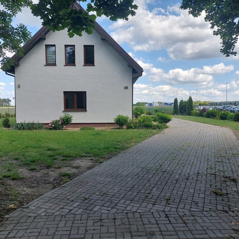 Dom na wynajem w Kobylance - Zdjęcie 1