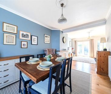 2 bedroom end of terrace house to rent - Photo 4
