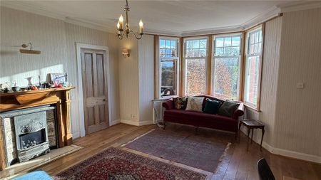 4 bedroom semi-detached house to rent - Photo 3