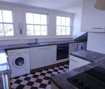 4 bedroom apartment to rent - Photo 5