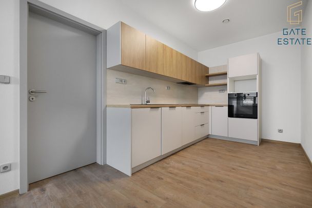 Pronájem bytu 2+kk 58 m² - Photo 1