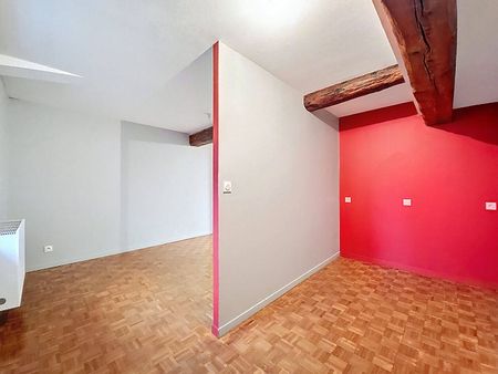 Location appartement 1 pièce 39.68 m² à Bourg-en-Bresse (01000) - Photo 2