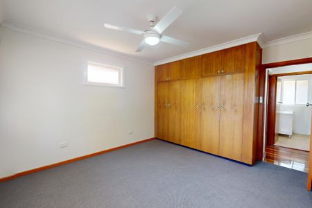 34 Collinson Street, Tenambit NSW 2323 - Photo 3