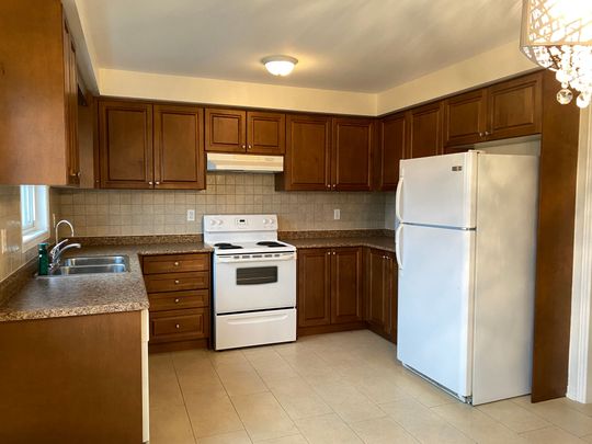 For Lease - 138 Keystar Court, Vaughan, Ontario - Photo 1