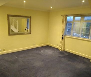 2 Bed Flat, Avington Court, SE1 - Photo 2