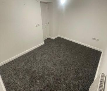 3 bedroom apartment to rent - Photo 6