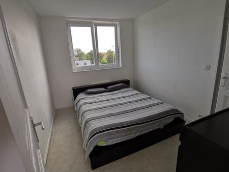 Location Appartement 2 pièces 47m² LILLE 59000 - Photo 2