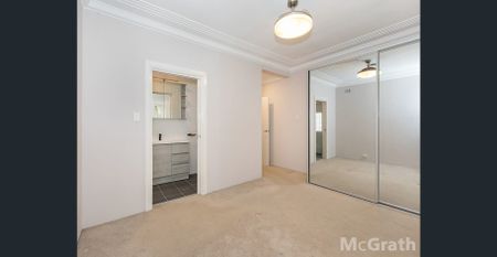 Well presented home in a sought-after location - Photo 4