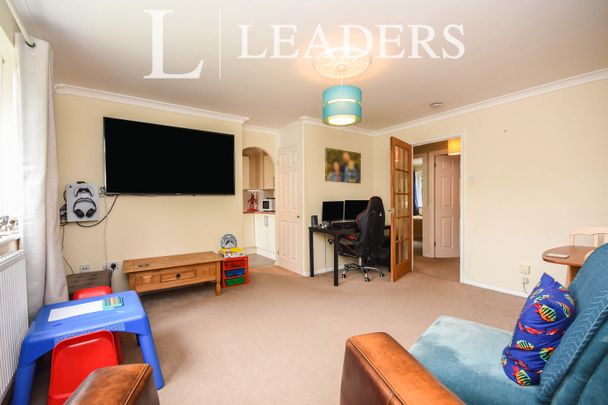 2 bedroom property to rent Lucas Road, Sudbury, CO10 - Photo 1