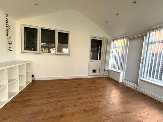 3 bedroom semi-detached house to rent - Photo 1