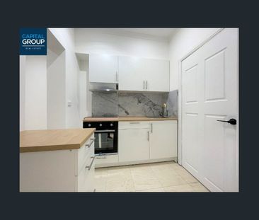 ONE BEDROOM GRANNY - IDEAL FOR SINGLE PERSON - Photo 3