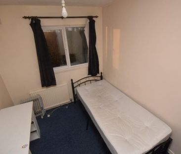 4 bedroom house to rent - Photo 3