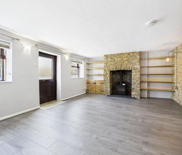 2 bedroom terraced house to rent - Photo 4