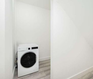 Cotswold Gardens, Golders Green Estate, NW2 - Photo 6