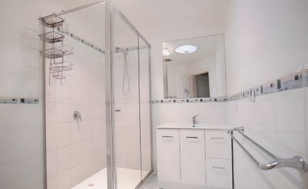 44 Batesford Road, Melbourne - Photo 2