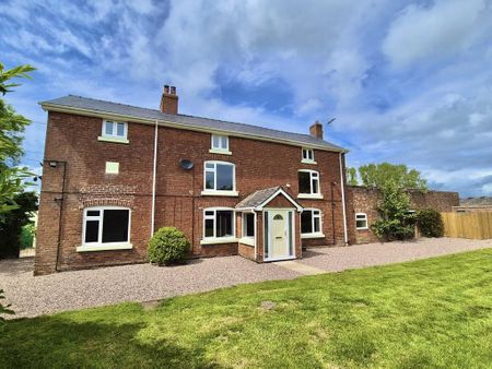 6 bedroom farm house to rent - Photo 3