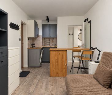 23 m² ciszy w środku Pragi metro, ochrona, 2 schowki - Фото 4
