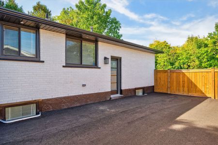 For Lease - 75 Britten Close Unit# 2, Hamilton, Ontario - Photo 2