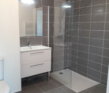 Location Appartement 2 pièces 43m² NIMES 30900 - Photo 5
