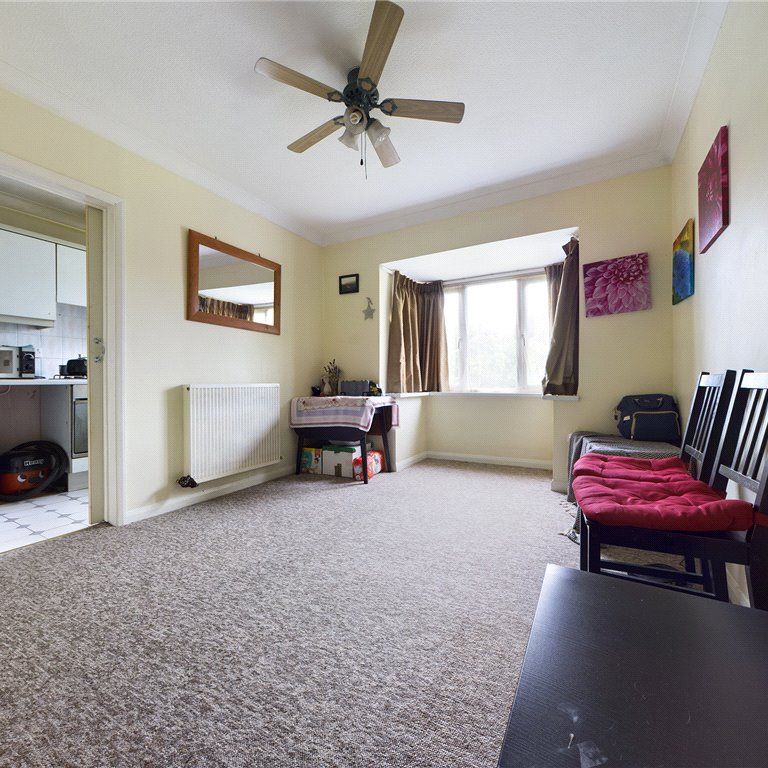 Bryony Way, Sunbury-on-Thames, Surrey, TW16 7RH - Photo 1