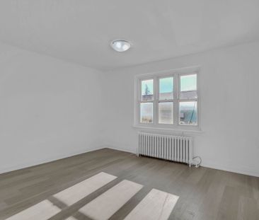 For Lease - 894 Eglinton Avenue Unit# 1, Toronto, Ontario - Photo 2