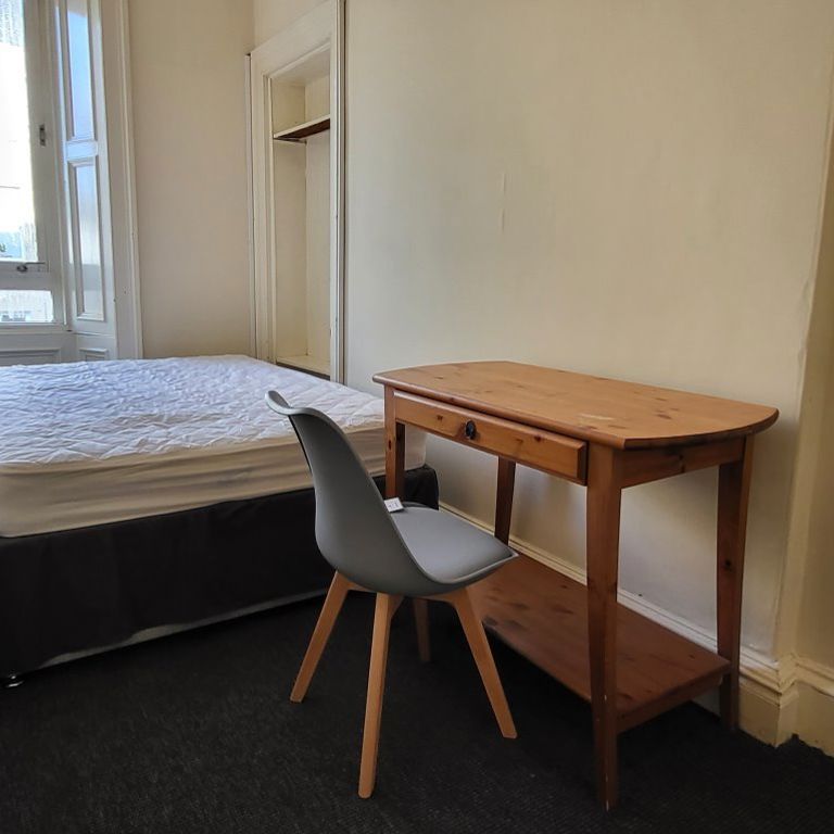 Cathcart Pl Flatshare, Edinburgh - Photo 1