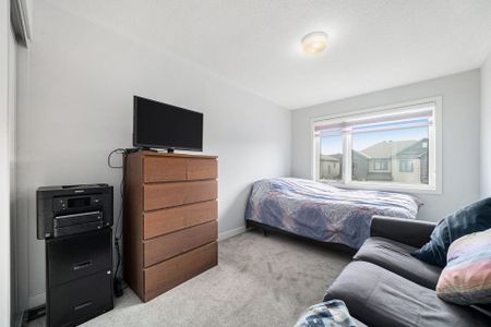 For Lease - 626 Allied Mews, Stittsville - Munster - Richmond, Ontario - Photo 2