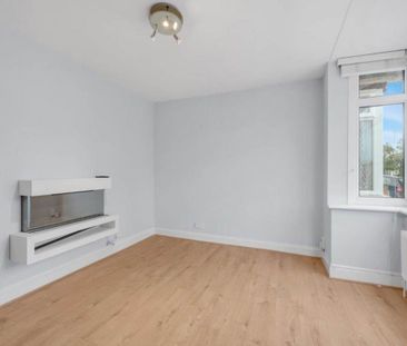 3 bedroom chalet to rent - Photo 3