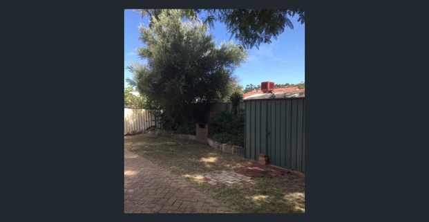 Neat & Tidy Duplex Located in Quiet Location & Great School Zones!!! - Photo 1