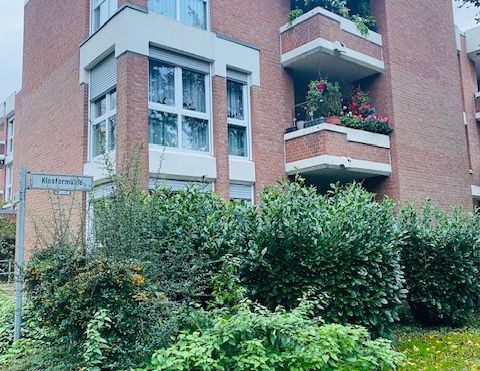 NUR MIT WBS!! Zwei-Zimmer-Wohnung mit Balkon! - Foto 1