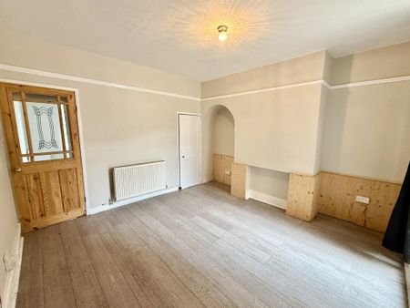 3 bedroom terraced house to rent - Photo 3