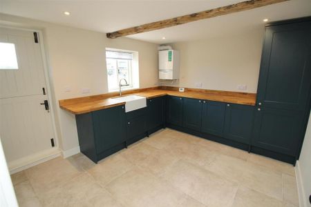 3 bedroom farm house to rent - Photo 2